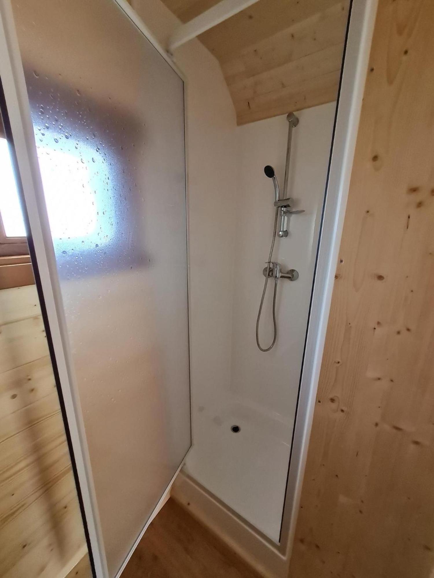 Tiny House Carlos - Zauberhaftes Camping-Pod Stuer Exterior foto